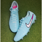 Nike Tiempo Legend 10 Elite FG Herren Light Blue/White front view