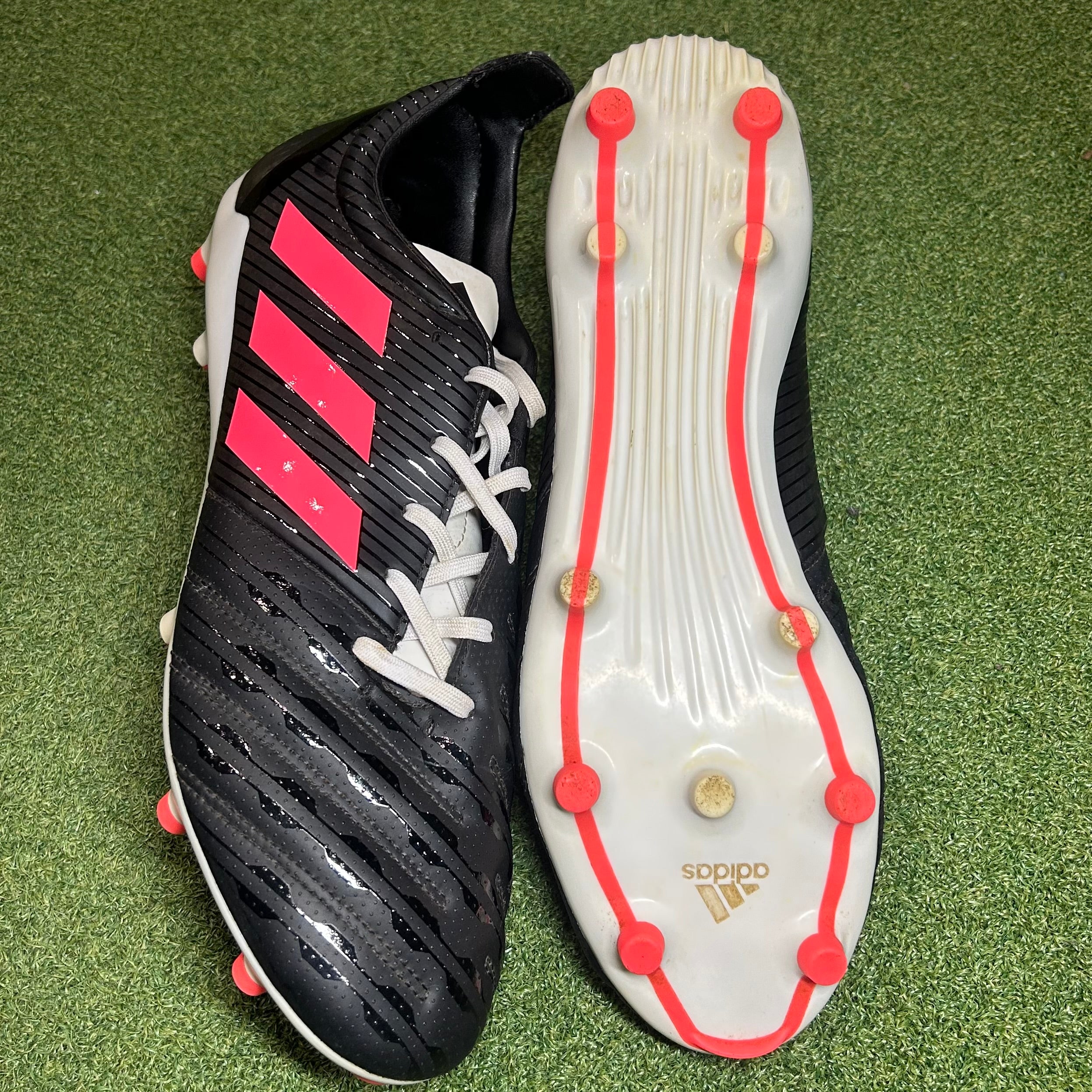Adidas Malice FG Core Black/Signal Pink/Crystal White side view