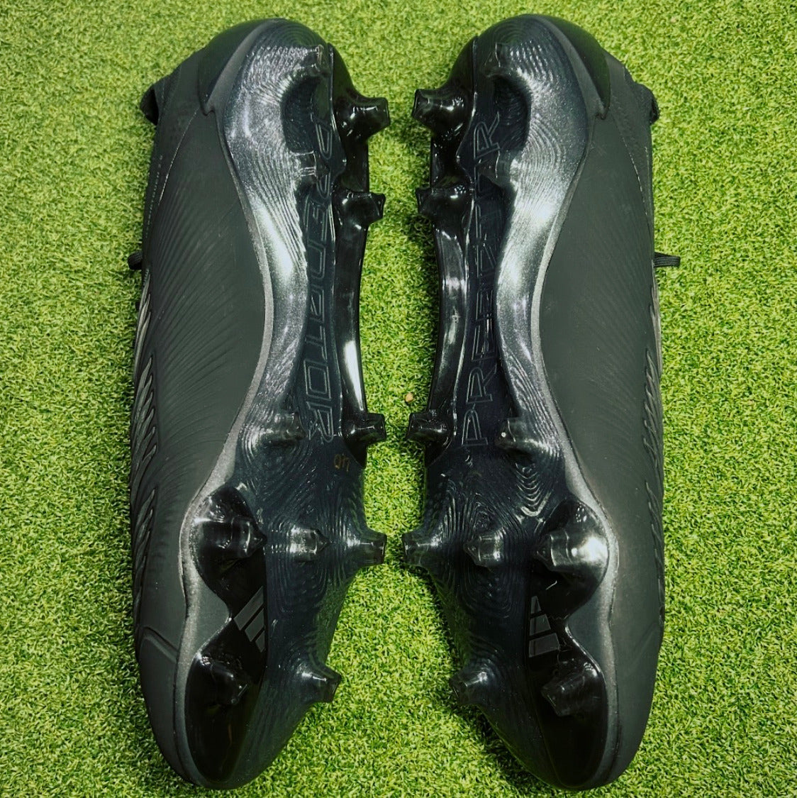 adidas Predator Elite FG
Core Black/Core Black/Carbon