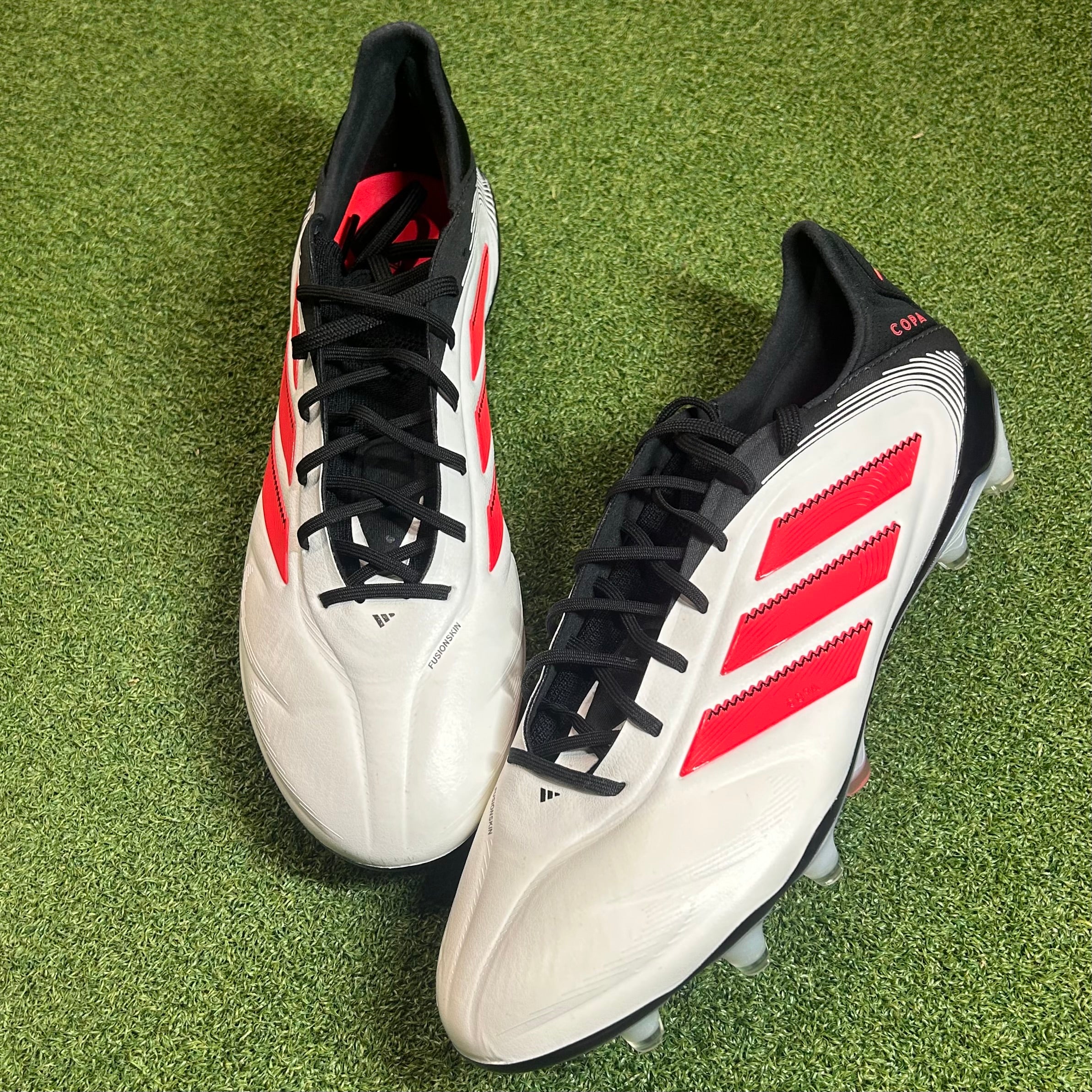Adidas Copa Pure III Elite Leather FG White/Lucid Red/Black *Sample* front view