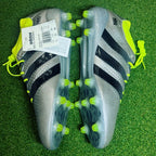 Adidas Men's ACE 16.1 Primeknit FG/AG Silver Metalic/Core Black/Solar Yellow stud view